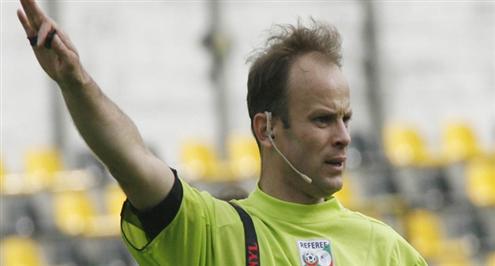 أخطاء السوبر تطيح بأفضل حكام بلغاريا   